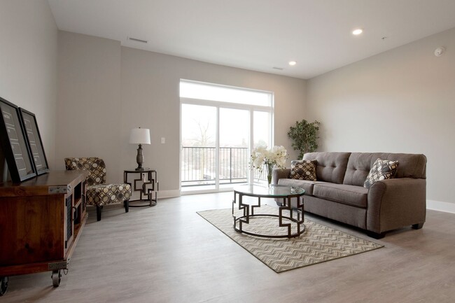 Building Photo - Wealthy | Two Bedroom Two Bathroom