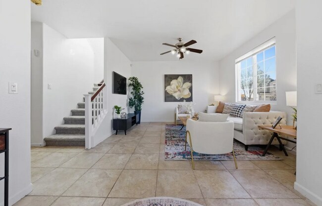 Building Photo - Amazing 3/2.5 N. Natomas!  Beautiful.  Please read full add below for details.