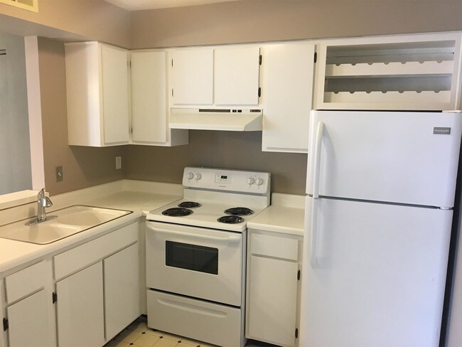 Building Photo - 2618 W Willowlake Dr