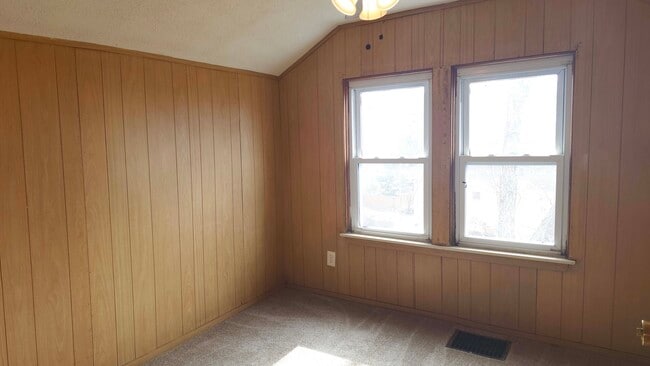 Building Photo - 2512 S Michael Ct