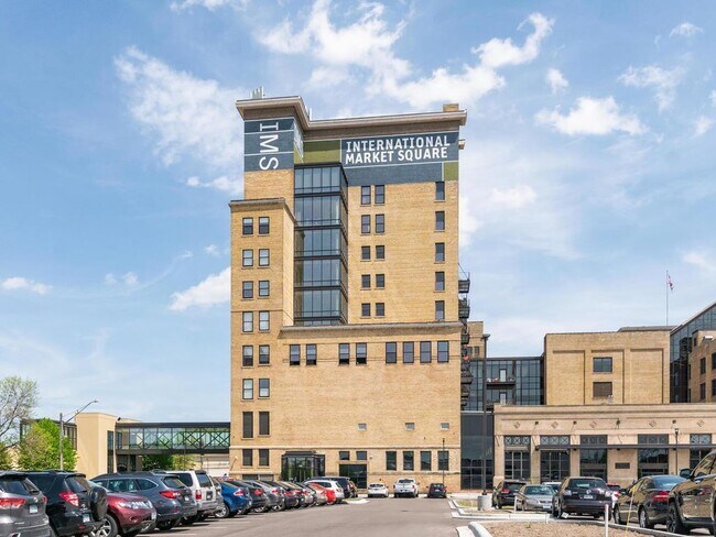 Building Photo - 290 Market St