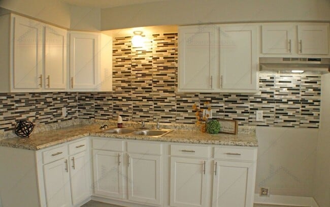 Building Photo - Four Bedroom, Rehabbed Ranch in Germantown!
