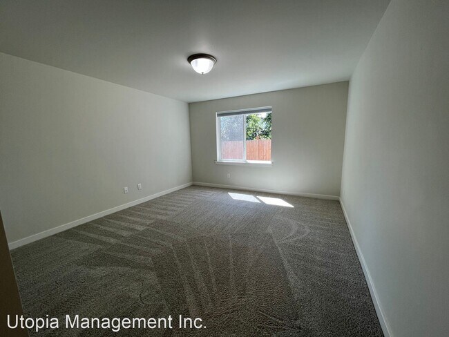 Building Photo - 4 br, 2 bath House - 540 Harman Way