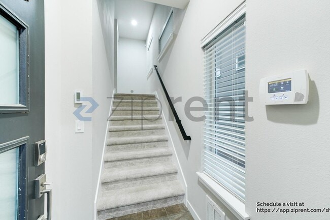 Building Photo - 19225 Damson Rd