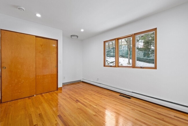 Building Photo - 330 Cambridge St