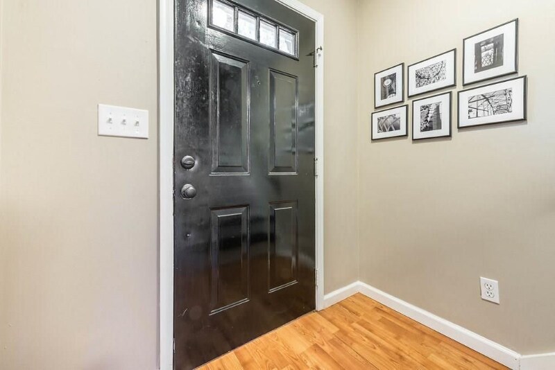 Building Photo - 5036 Laurel Bridge Dr SE