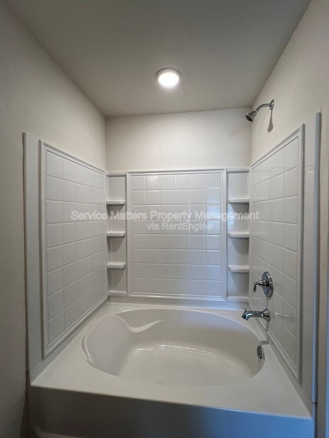 Building Photo - 4080 Roosevelt Way