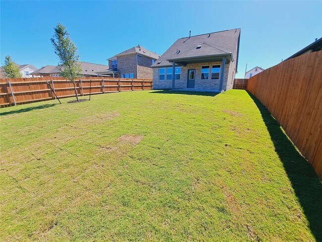 Building Photo - 1720 Purple Martin Dr