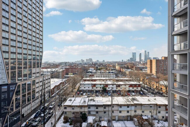 Building Photo - 160 1st St