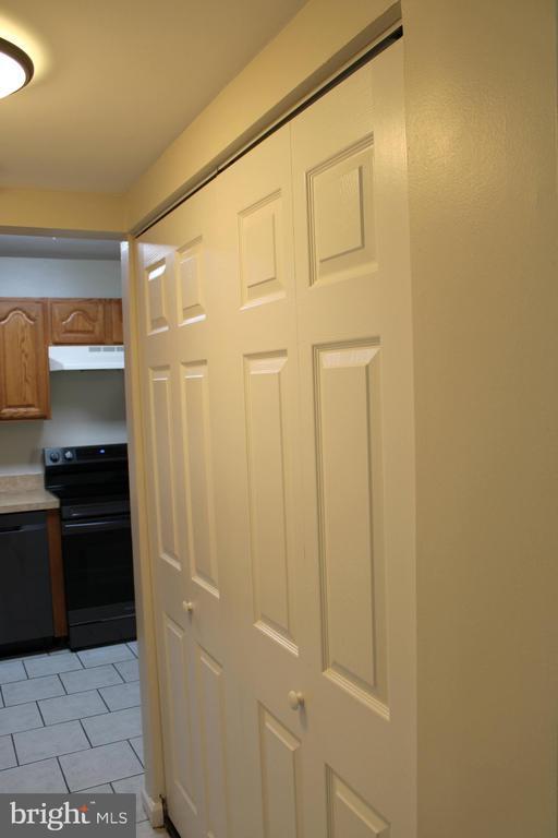 Building Photo - 130 Swiss Gap