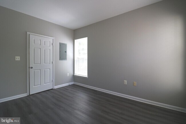 Building Photo - 5117 Travis Edward Way