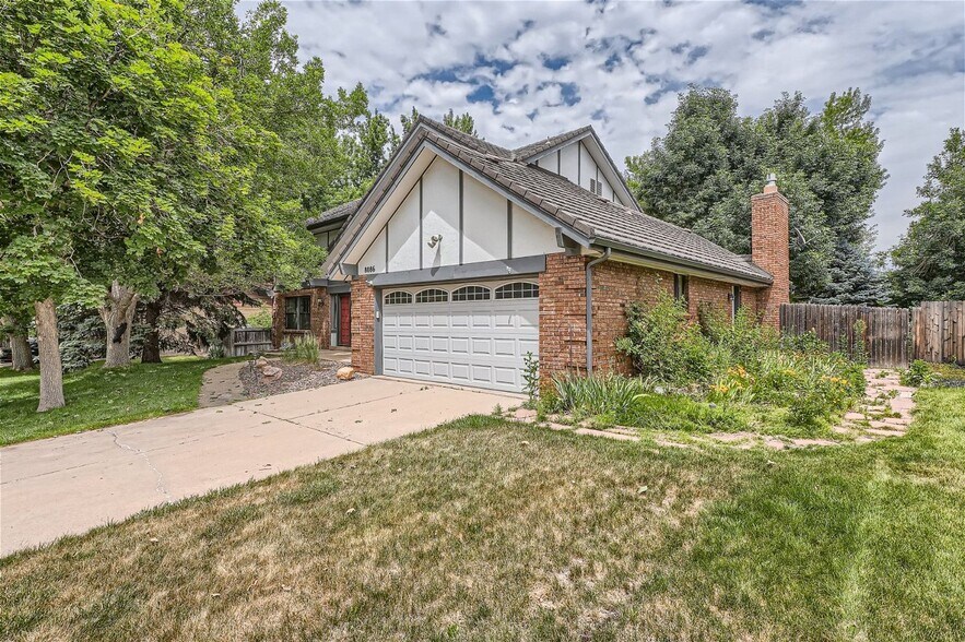 Building Photo - 8086 S Vance Ct