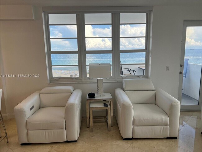 Building Photo - 100 Lincoln Rd