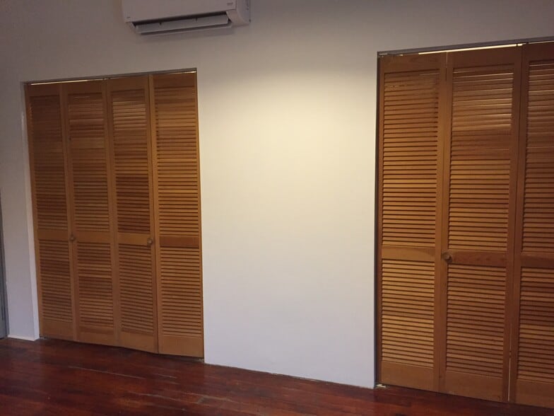 huge walk in closet - 4610 Liberty Ave