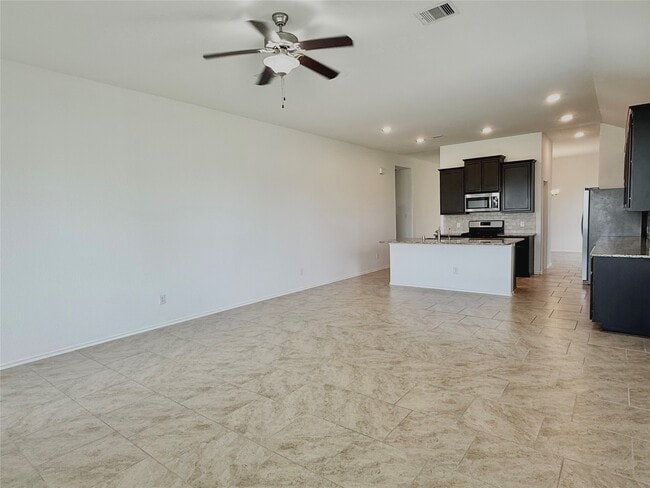 Building Photo - 23603 Legano Dr