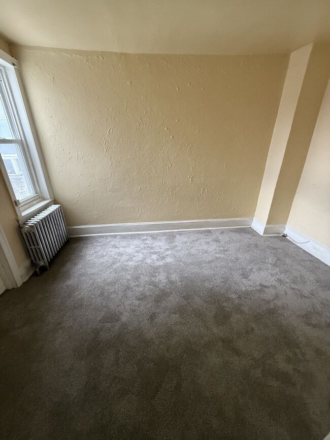 Building Photo - Beautiful 3 Bedroom Home – Updated & Move In Ready – Cobbs Creek / West Philly