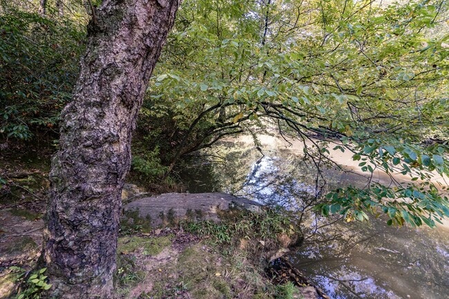 Building Photo - 1070 Riverwalk Point