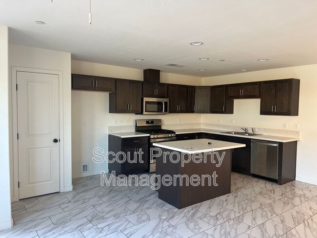 Building Photo - 13775 Nahum Dr
