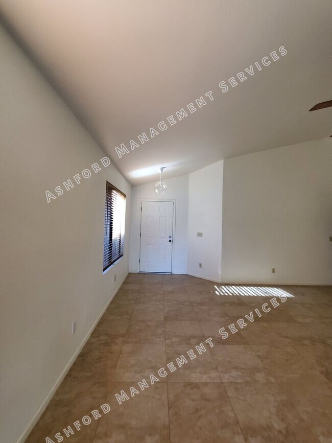 Building Photo - 3 BEDROOM ON CULDESAC IN CHANDLER