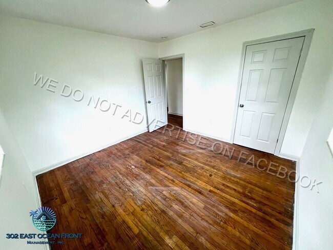 Building Photo - Gorgeous 3 bedroom / 1 bathroom home ready...