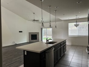 Building Photo - Just reduced! Beautiful home in templeton