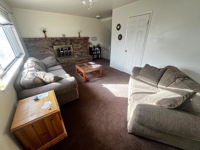 Building Photo - 1850 N 840 W