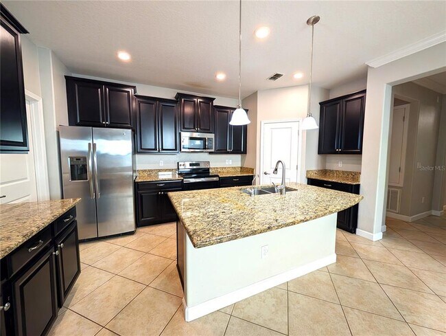 Building Photo - 11024 Little Blue Heron Dr