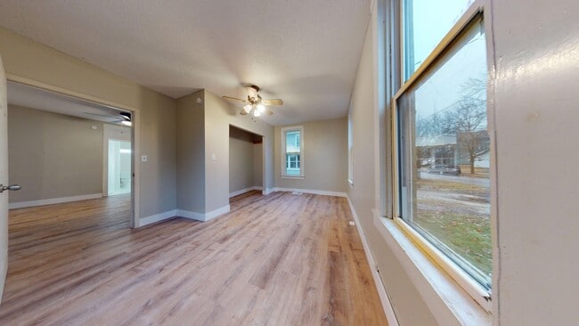 Building Photo - Galion City Schools, 3 Bedroom/2 Bath House!