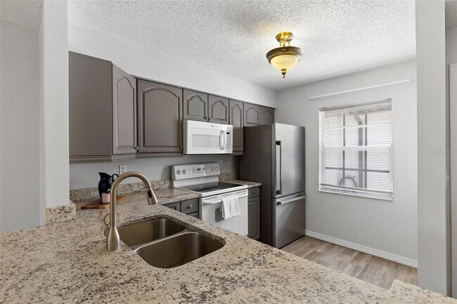 Building Photo - 3137 Mission Grove Dr