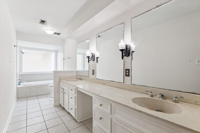 Building Photo - 17164 Beaver Springs Dr