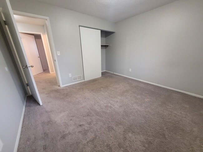 Building Photo - 1114-1116 East McKinley Avenue