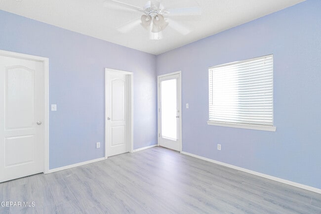 Building Photo - 5917 Cielo Del Rey Pl