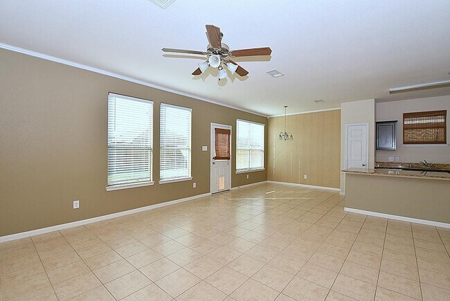 Building Photo - 1122 Larkfield Dr