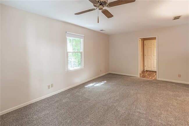 Building Photo - 1610 Branch Valley Dr