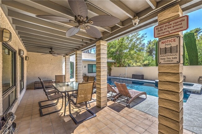 Building Photo - 2701 Alta Dr