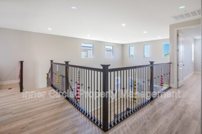 Building Photo - 5624 Sierra Trail Way