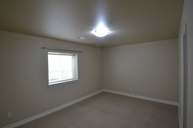Building Photo - 5079 Farris Creek Ct