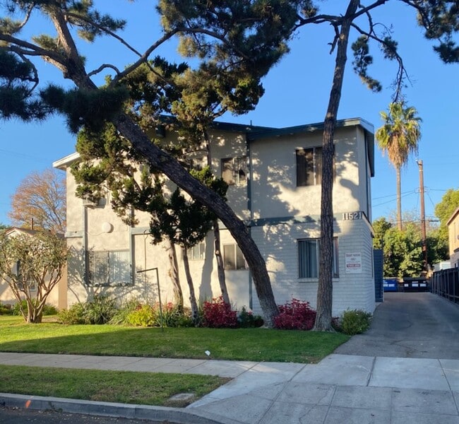 Front exterior - 11521 Cumpston St