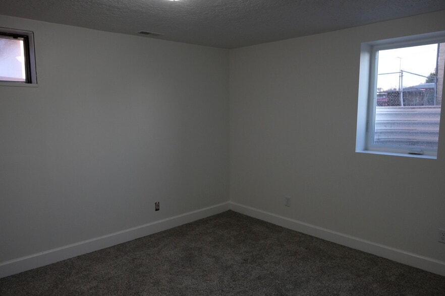 Building Photo - 1415 Concord St