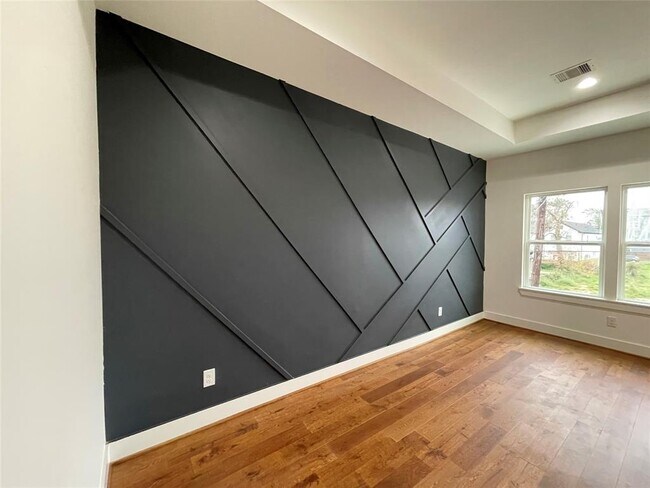 Building Photo - 3038 Webster St