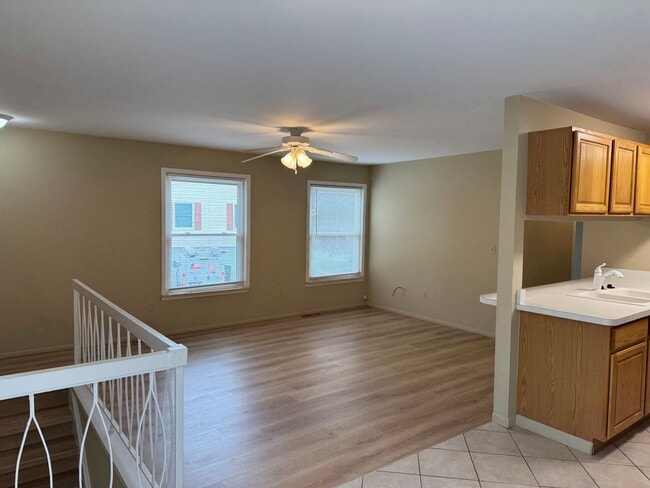 Building Photo - 2802 Stoney Ridge Dr