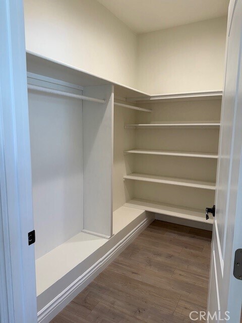 Building Photo - 17647 Hamlin St