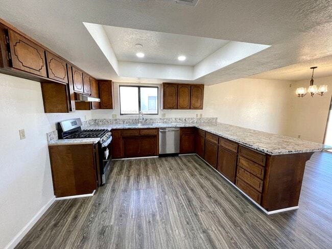 Building Photo - Newly Remodeled 3 Bedroom Home off of Hancock Rd!