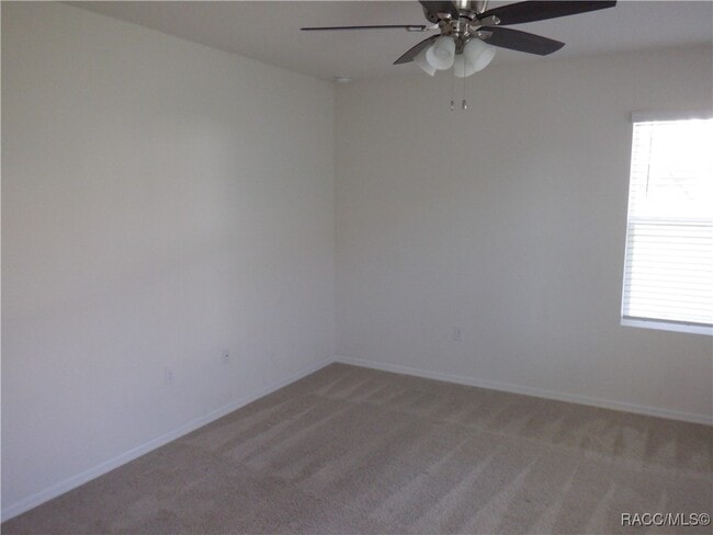 Building Photo - 449 W Salinger Ln