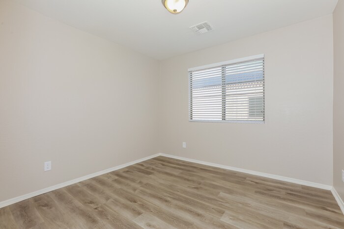 Building Photo - 24455 N Good Pasture Ln