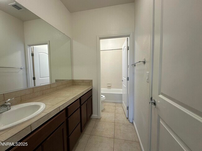 Building Photo - 9885 Kerrydale Ct