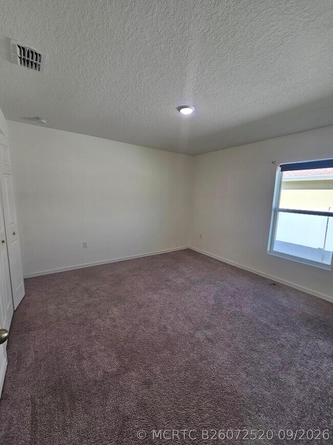 Building Photo - 1465 SW San Esteban Ave