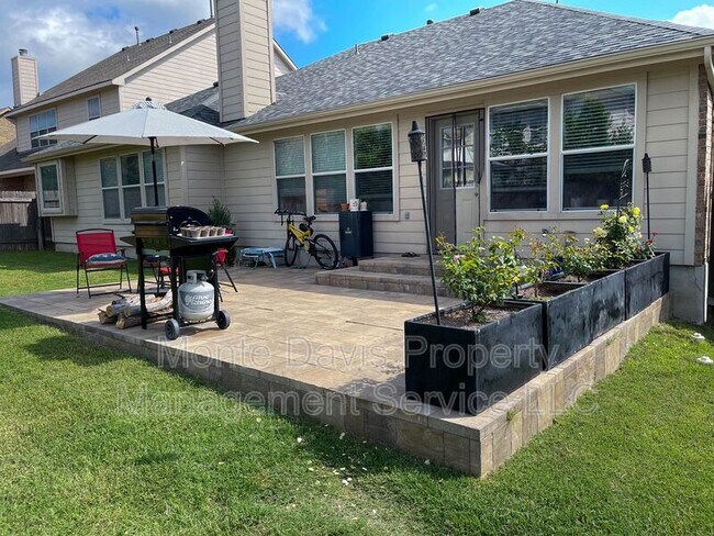 Building Photo - 120 Fred Couples Dr