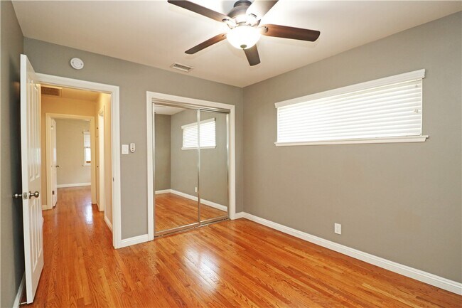 Building Photo - 412 Catalpa Ave