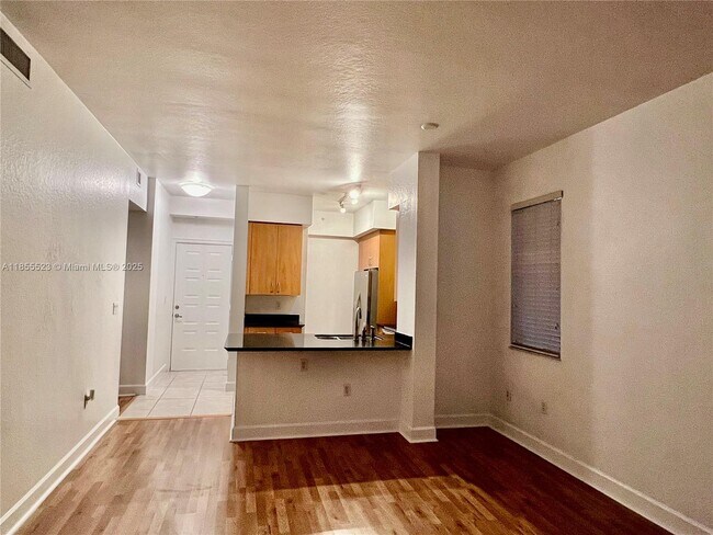 Building Photo - 1830 Radius Dr